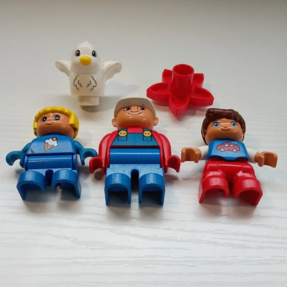 Lego Duplo Figures Accessories Lot Of 5